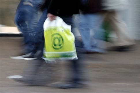 EE: Συμφωνία κατά της μάστιγας της πλαστικής σακούλας
