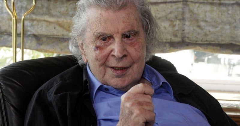 Μίκης Θεοδωράκης: Εθνική ντροπή oι κακοποιήσεις ζώων/Mikis Theodorakis: Animal abuse is a national disgrace