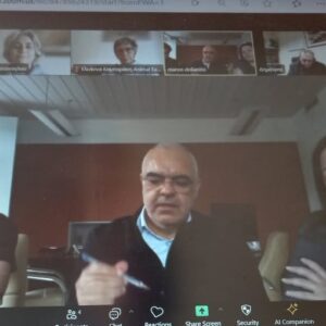 Συνάντηση μέσω τηλεδιάσκεψης με τον Δήμαρχο Νοτίου Κυνουρίας Εμμανουήλ Δολιανίτη, την Αντιδήμαρχο Παιδείας Ειρήνη Κεμερλή και τον Αντιδήμαρχο Αδέσποτων Παναγιώτη Στόη είχε αντιπροσωπεία της ΠΦΠΟ